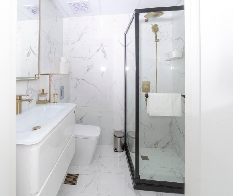 Luxury 2 Bedroom Apartment In Dubai Marina & Jbr Beach Екстериор снимка