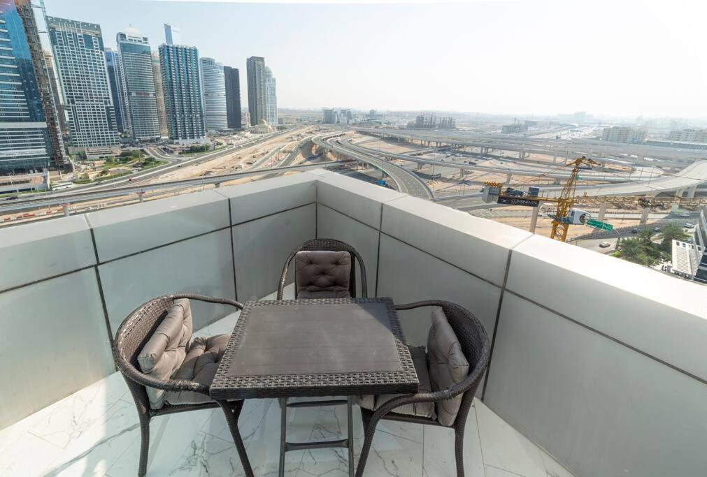 Luxury 2 Bedroom Apartment In Dubai Marina & Jbr Beach Екстериор снимка